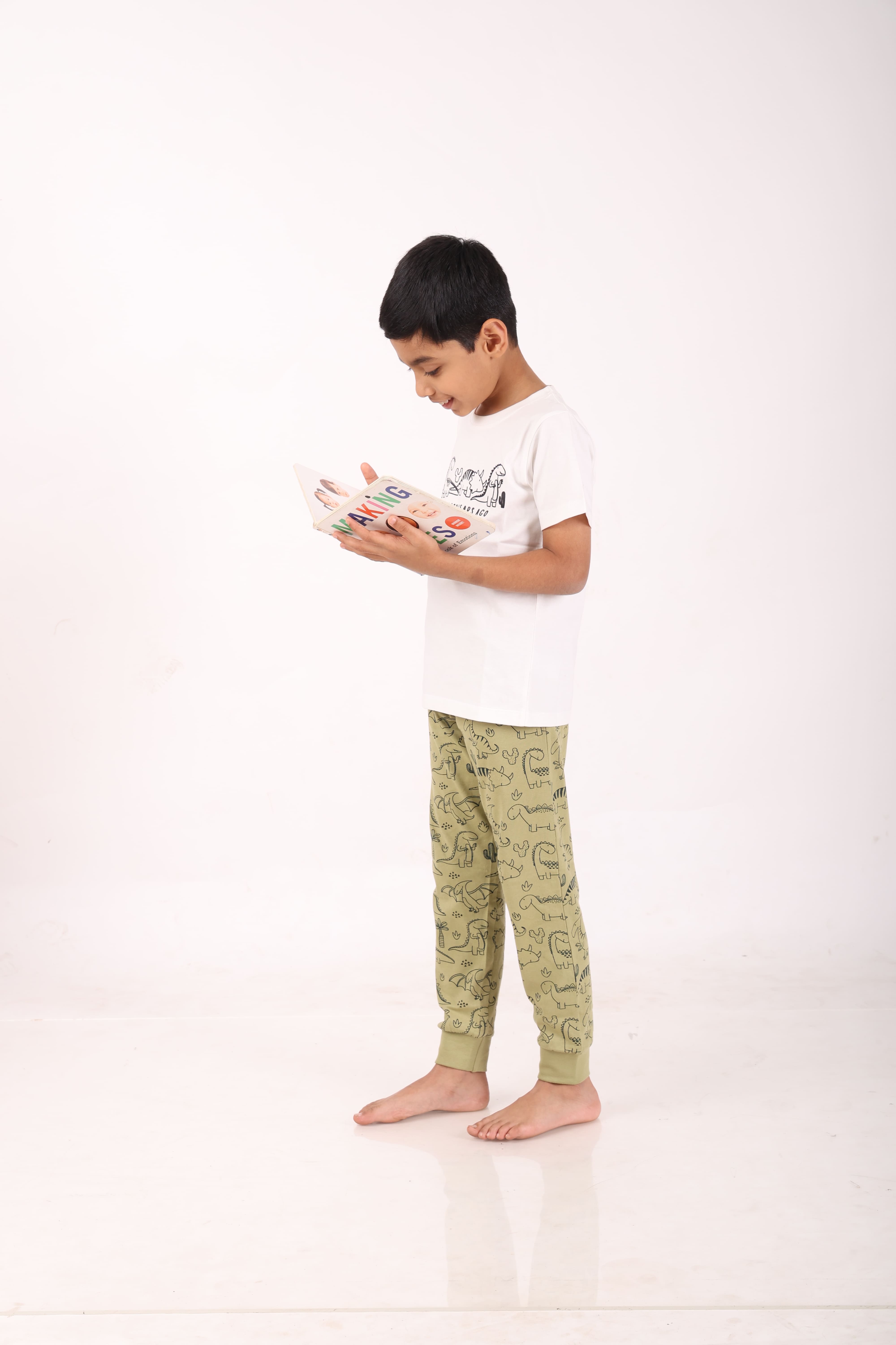 REBORN - Boys 2 piece printed jogger lounge set- Cream & Sage