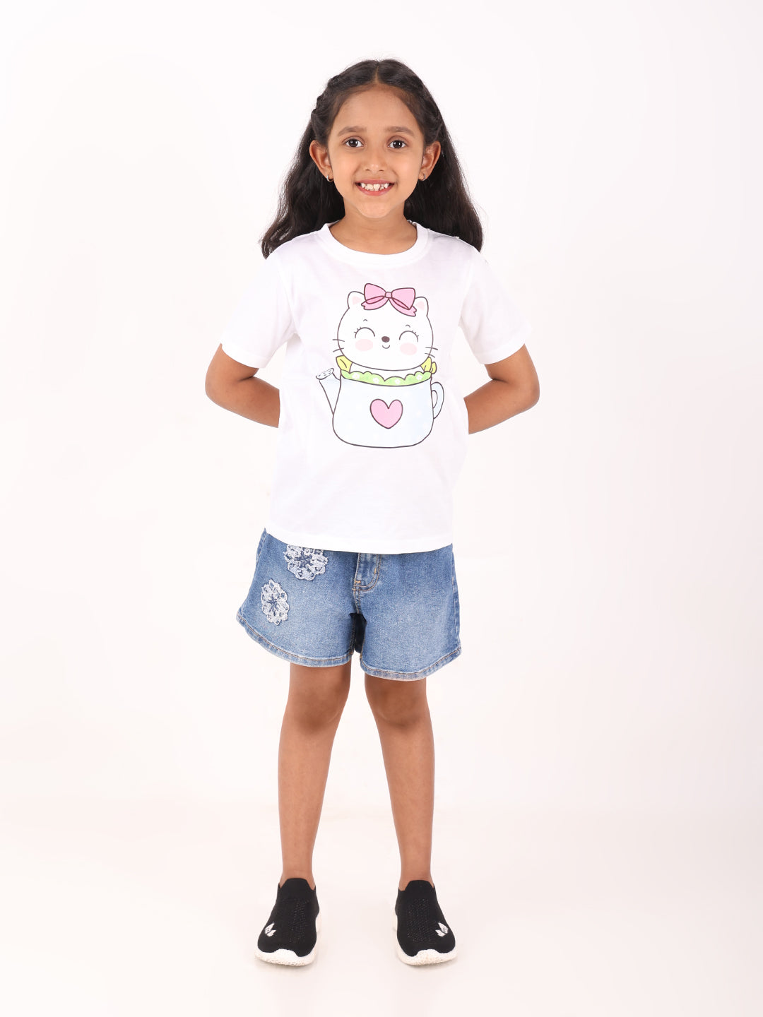 REBORN - Girls 1 piece chest printed T-shirt-White